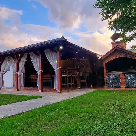 River - Sara Feriehus