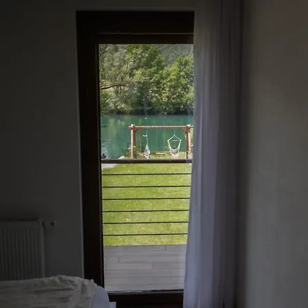 Prázdninový dům River - Sara